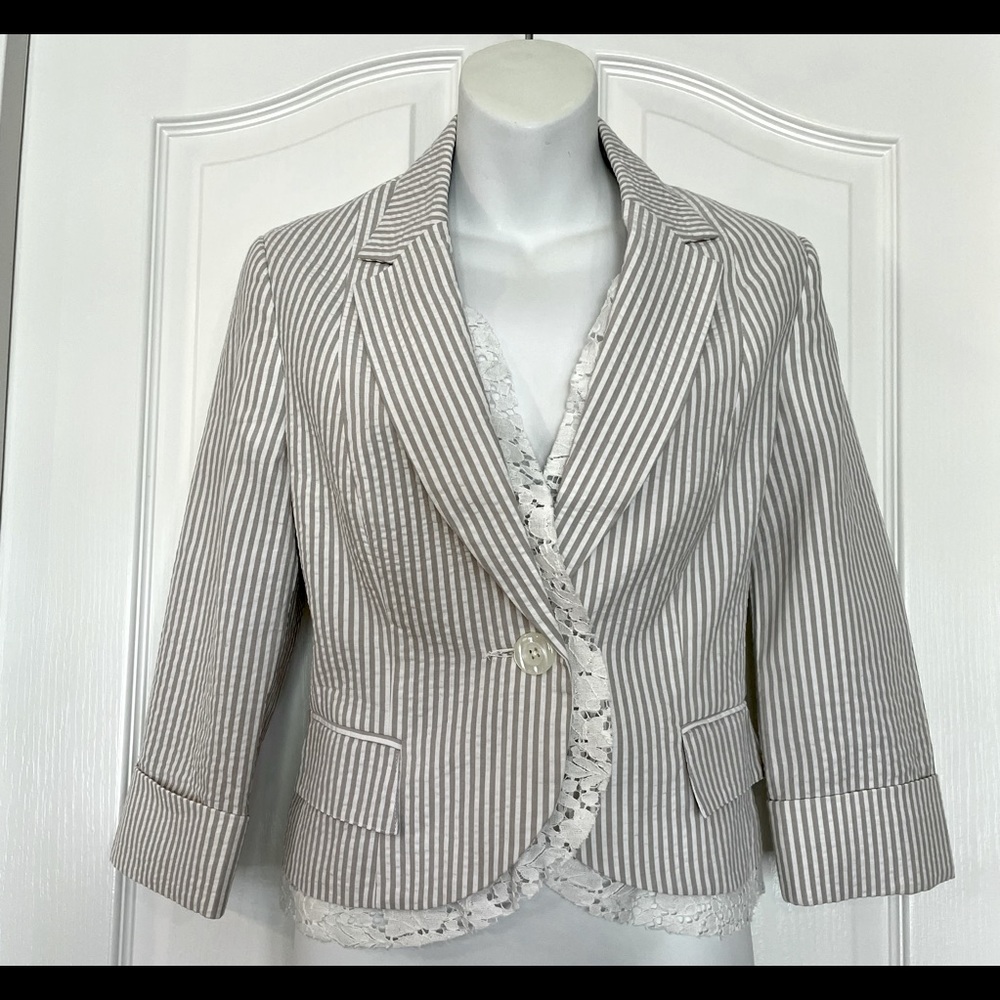 Tabitha Tan and White Summer Jacket, Size 6